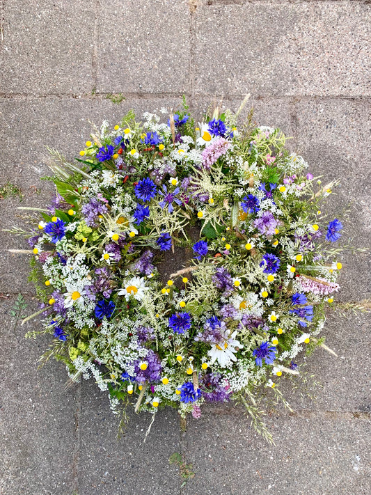 Rundpyntet krans, Grøftekant, Stor