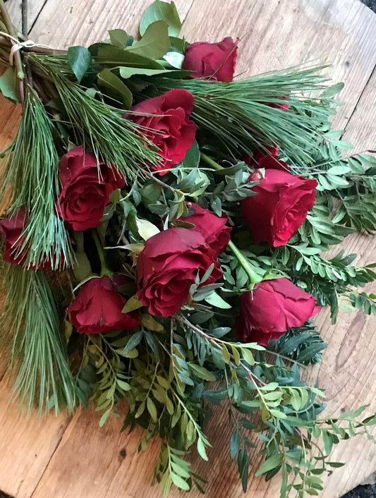 Bårebuket, Røde roser, Ekstravagant